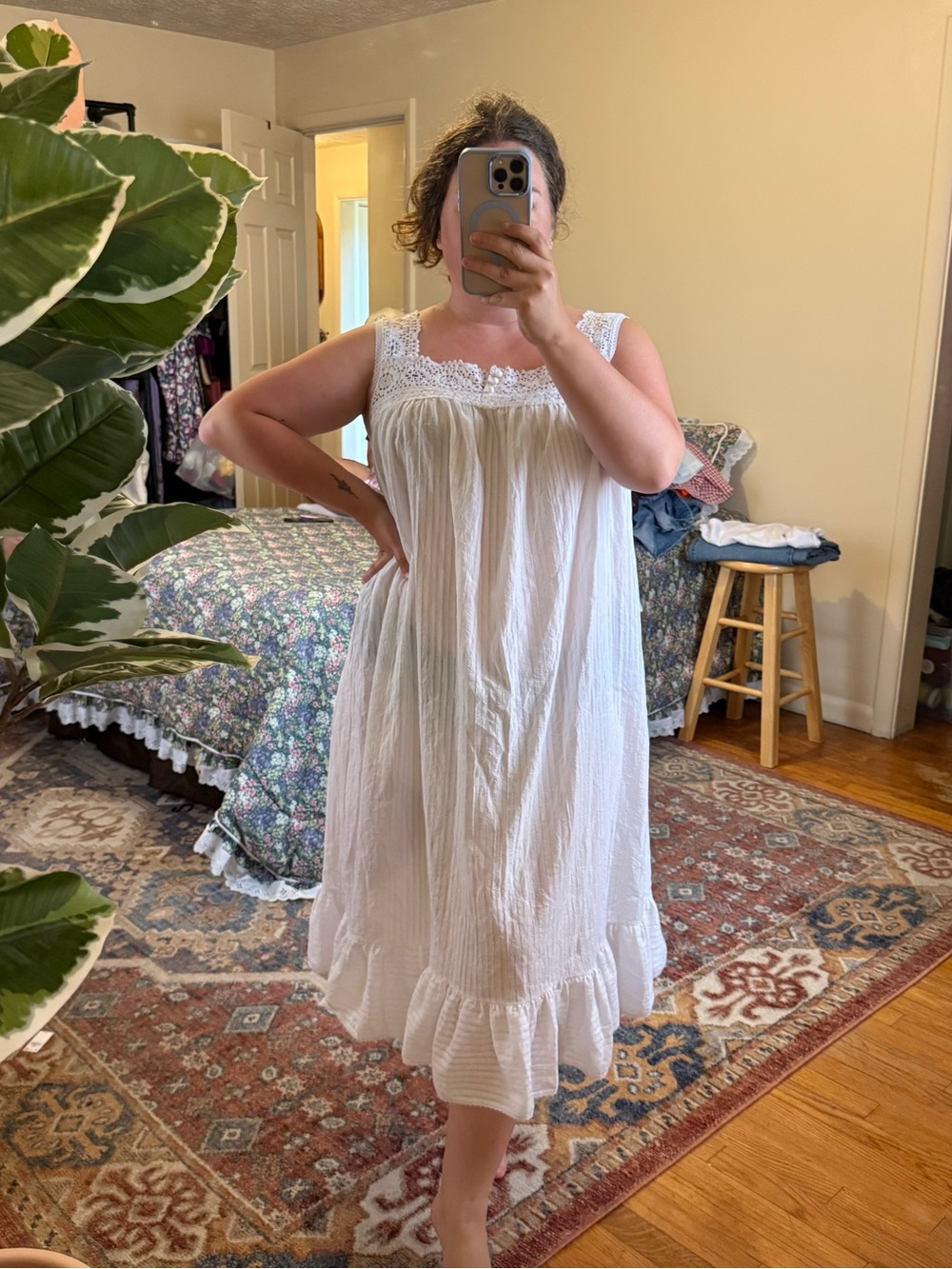 Vintage Willow Creek white maxi length nightgown